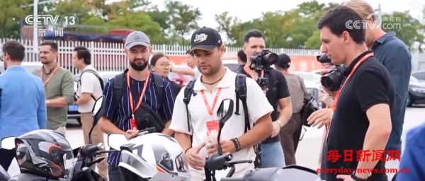 60秒，2.4辆！“政策合力+过硬品质+