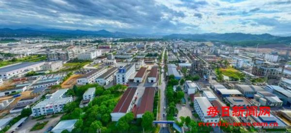 黄山市徽州区：寸土生寸金 山区园区逆袭记