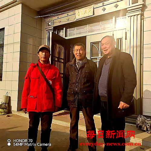 青444444.jpg 青444444.jpg